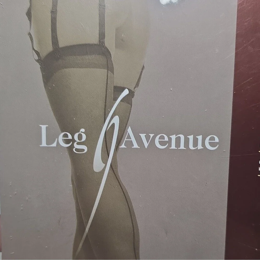 Leg Avenue classic sheer